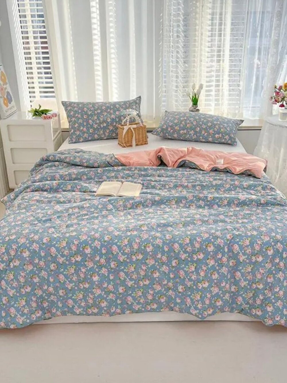 NEW ‘The Rose Blanket' -  The Fleece Company - Full Size 'Cotton & Soybean Fiber - Picture 9 of 13